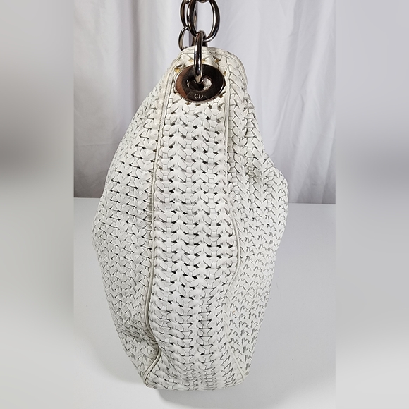 Christian Dior shoulder hobo. Ext shows signs of wear. Suede int nds cleaning - Picture 5 of 16